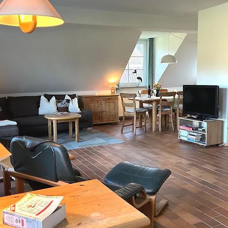 Apartment Resi I7 *